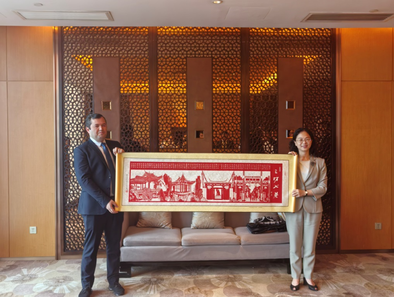 Uzbekistan Delegation Visits Fujian
