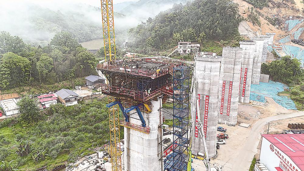 龙龙高铁建设按下“加速键”