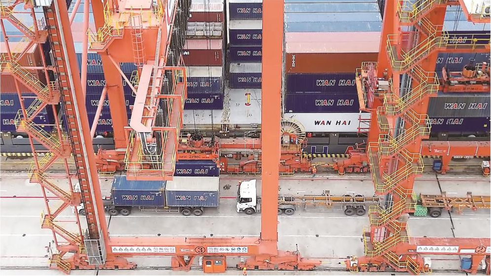 进口粗铜运抵福州马尾青州港