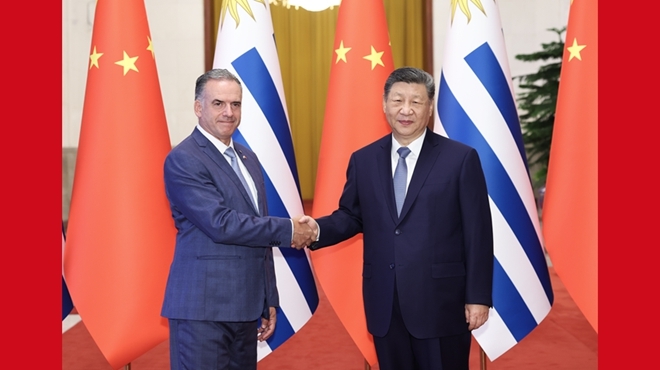 习近平同乌拉圭总统奥尔西举行会谈