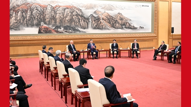 习近平同党外人士共迎新春