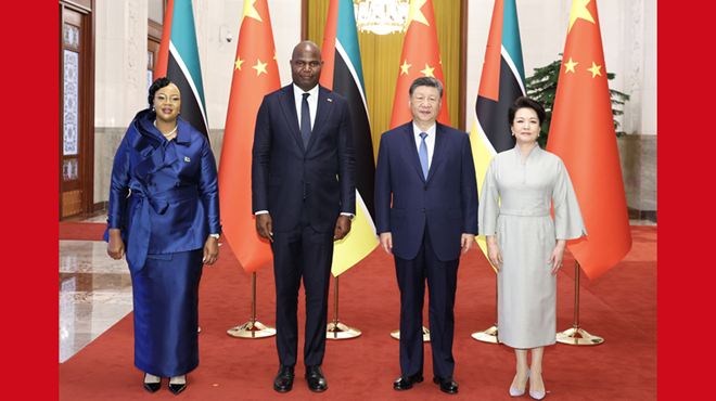习近平同莫桑比克总统查波会谈